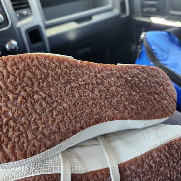 Superga size 7.5 women's or 6 mens - Picture 6 of 7